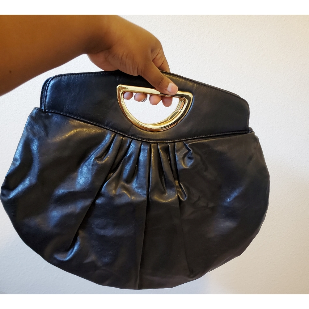 (FREE*) Black Faux Leather Handbag w/ Gold Handle